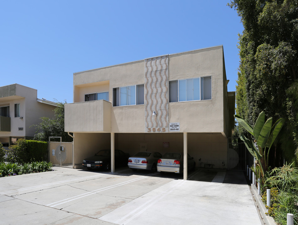 23645 Mclaughlin Ave in Los Angeles, CA - Building Photo