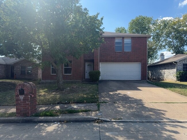 property at 2805 Hillside Dr