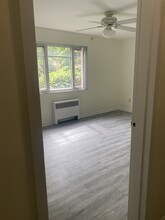 10408 Montrose Ave, Unit 10408 in Bethesda, MD - Foto de edificio - Building Photo