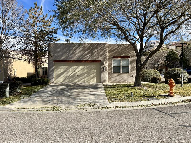 632 Granite Point Tr SE in Albuquerque, NM - Foto de edificio
