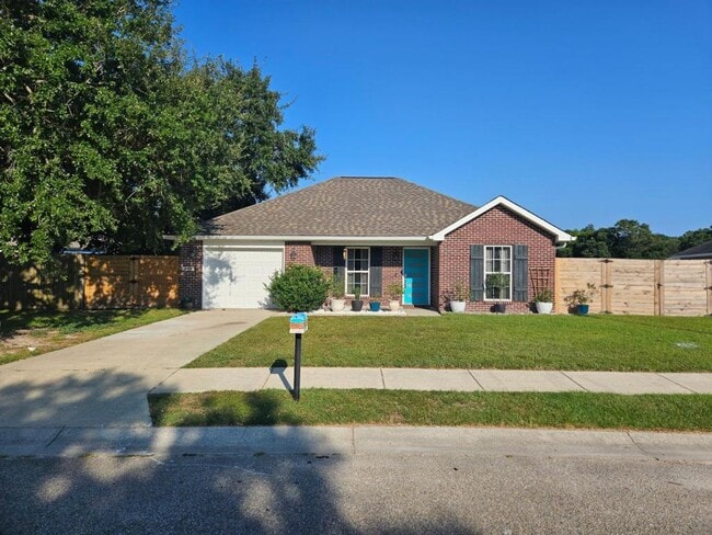 property at 303 Twin Lakes Blvd