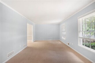 4695 N Peachtree Rd in Dunwoody, GA - Building Photo - Building Photo