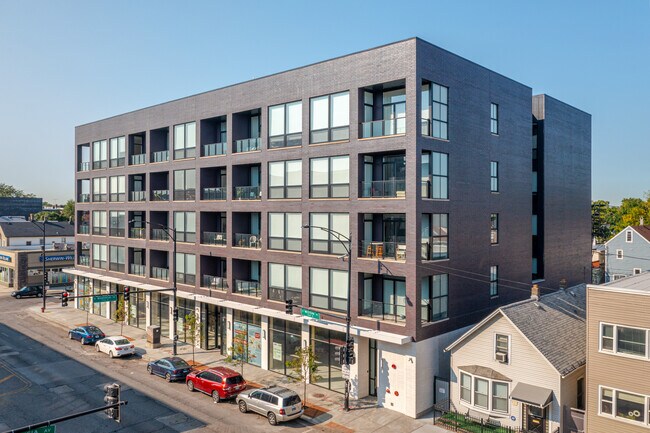 1700-1714 N Western Ave in Chicago, IL - Building Photo - Building Photo