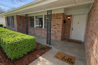 5454 Woodway Dr in Fort Worth, TX - Building Photo - Building Photo