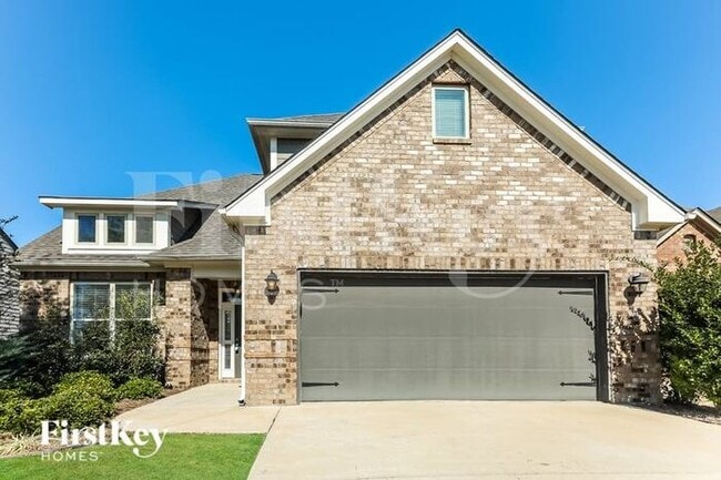 property at 1005 Bethpage Ln