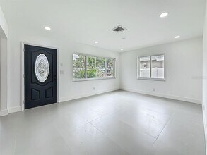 1899 Montana Ave NE in St. Petersburg, FL - Building Photo - Building Photo
