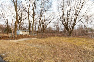 26 W Cedar St in Poughkeepsie, NY - Foto de edificio - Building Photo