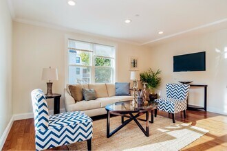 63 Havre St, Unit 1 in Boston, MA - Building Photo - Building Photo