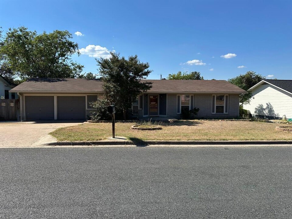3510 Roanoke Dr in Cedar Park, TX - Building Photo