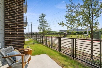 100 W. Interstate Hwy 635 in Irving, TX - Building Photo - Building Photo