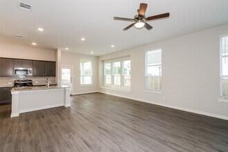 2418 Foster Hl Rd in Richmond, TX - Building Photo - Building Photo