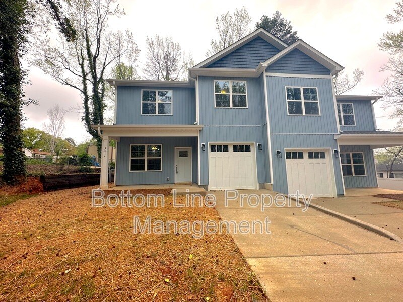 3814 Starmount Ave in Charlotte, NC - Building Photo