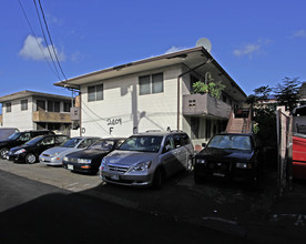 2409 Rose St in Honolulu, HI - Building Photo - Building Photo