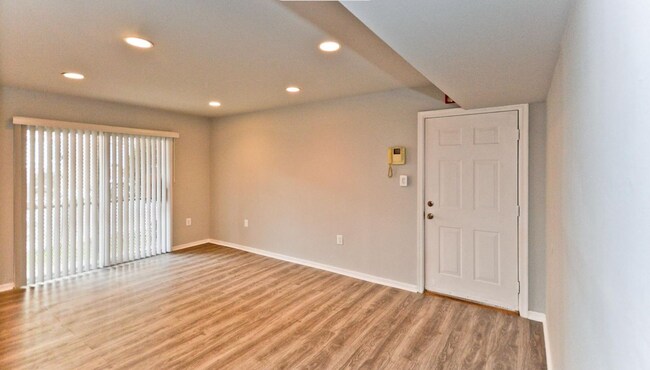 5005 D St SE in Washington, DC - Building Photo - Building Photo