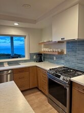 90031 Cape Arago Hwy in Coos Bay, OR - Building Photo - Building Photo