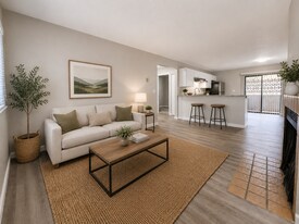 2922 Straus Ln in Colorado Springs, CO - Building Photo