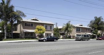 Whispering Palms in Anaheim, CA - Foto de edificio - Building Photo