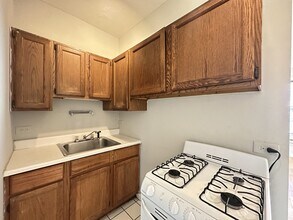 516 W Melrose in Chicago, IL - Building Photo - Building Photo