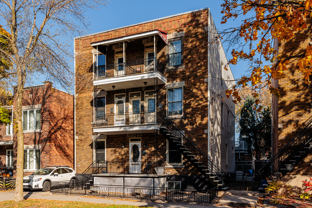 1433 Le Caron Rue in Montréal, QC - Building Photo