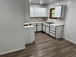 311 N Green Ave in Purcell, OK - Building Photo - Building Photo