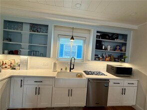 31 Slocum St in Newport, RI - Building Photo - Building Photo