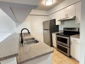 420 S Park Rd in Hollywood, FL - Building Photo