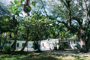 5805 SW 81st St in Miami, FL - Building Photo