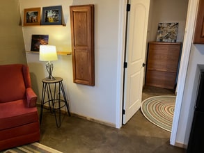 3924 Beech Glen Rd in Mars Hill, NC - Foto de edificio - Building Photo