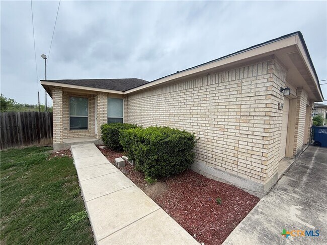 2774 FM1044 in New Braunfels, TX - Building Photo - Building Photo