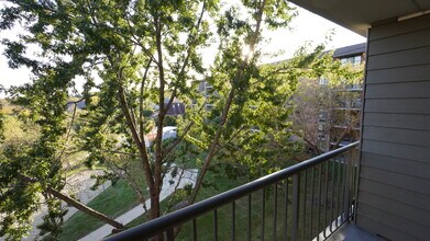 75 Kristin Cir in Schaumburg, IL - Building Photo - Building Photo