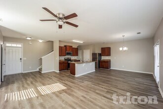 7156 Tanger Blvd in Riverdale, GA - Building Photo - Building Photo