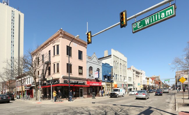 340 S State St in Ann Arbor, MI - Foto de edificio - Building Photo