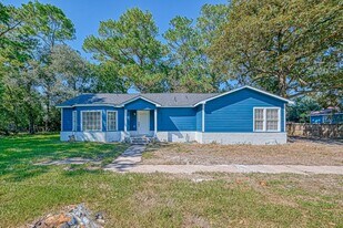 5609 Denmark St in Houston, TX - Building Photo