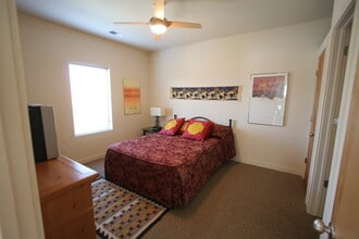 315 Belvedere Ave SW in Albuquerque, NM - Foto de edificio - Building Photo