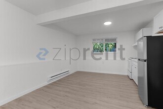 1611 S 84th St in Tacoma, WA - Building Photo - Building Photo