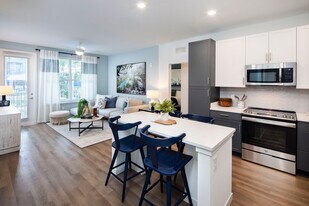 The Shores at Lake Howell in Casselberry, FL - Building Photo