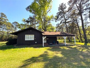 403 B T Rd in Lumberton, NC - Building Photo - Building Photo