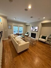 394 W 2nd St in Boston, MA - Building Photo - Building Photo