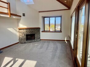 98 Rockland St in Swampscott, MA - Building Photo - Building Photo