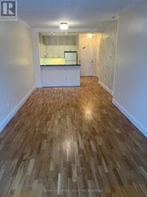 1 Leaside Park Dr in Toronto, ON - Building Photo - Building Photo