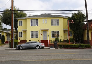 1221-1227 E Colorado St in Glendale, CA - Foto de edificio - Building Photo