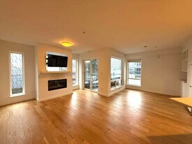 1805 Bellevue Ave E in Seattle, WA - Building Photo