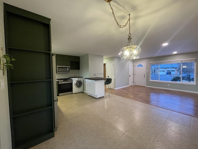 343 Joya Loop in White Rock, NM - Building Photo - Building Photo