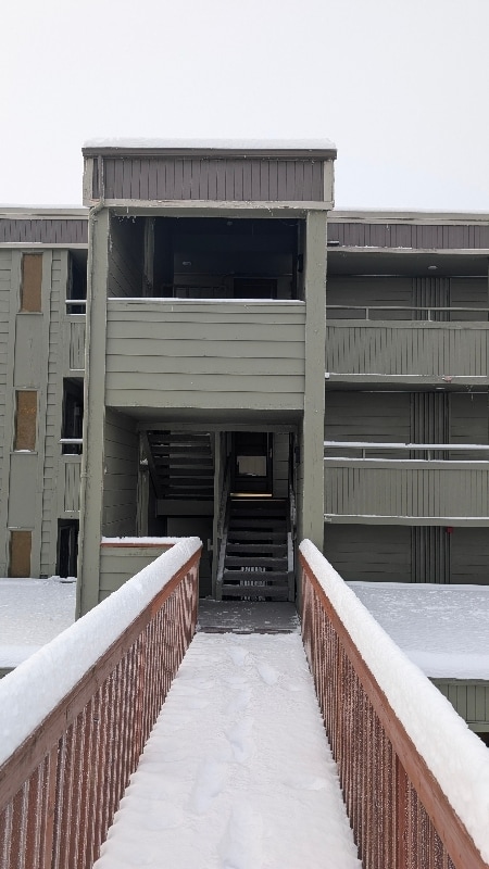 2201 Romig Pl in Anchorage, AK - Foto de edificio - Building Photo