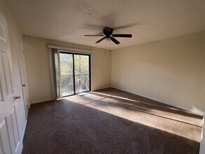 905 W Pine St in Hinesville, GA - Building Photo - Building Photo