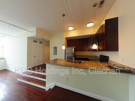 123 E Broad St in Richmond, VA - Building Photo