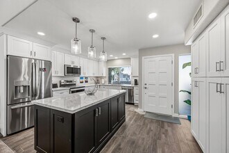 7340 N Vía Camello Del Norte, Unit 234 in Scottsdale, AZ - Building Photo - Building Photo