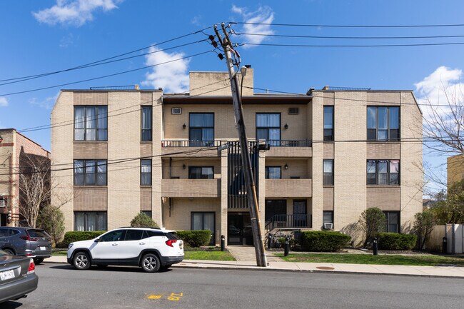 70 Hancock St in Staten Island, NY - Building Photo - Building Photo