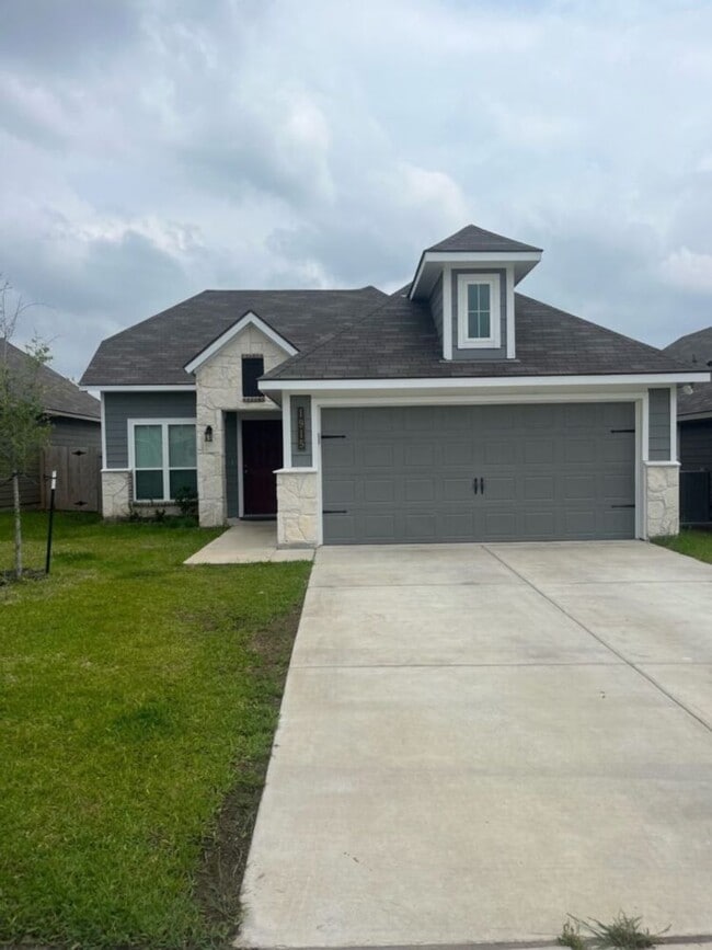 property at 1915 Shimla Ct