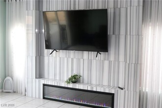 10 Vicolo Sebino in Henderson, NV - Building Photo - Building Photo